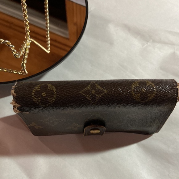 Louis Vuitton Kiss lock wallet - Picture 4 of 17